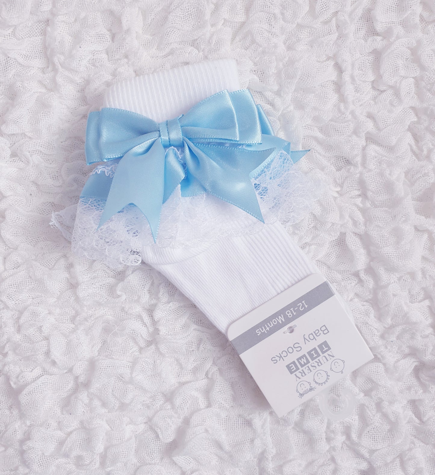 Frilly Ankle Bow Socks