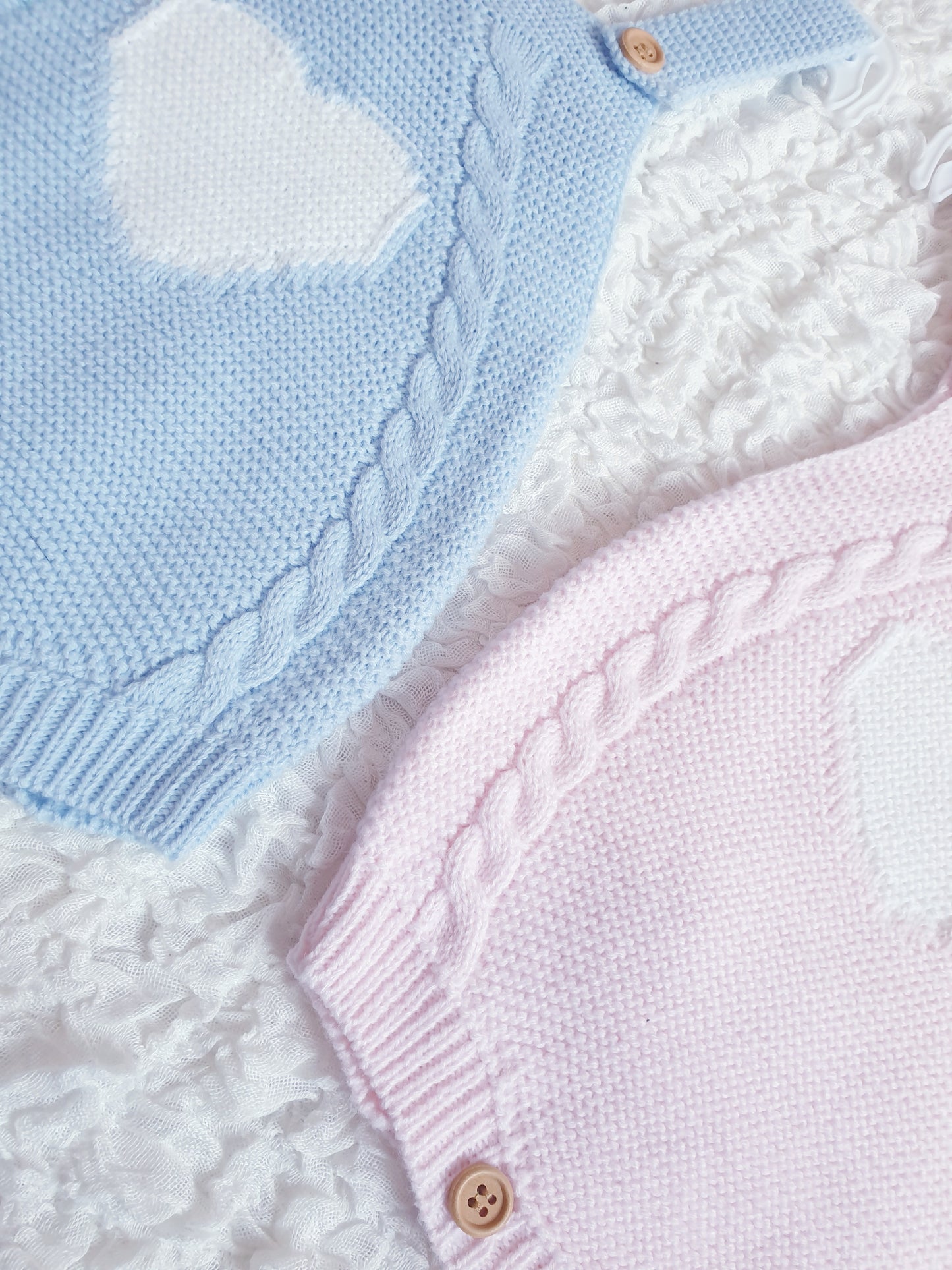 Baby Girls/Boys Pink/Blue Knitted Heart Romper