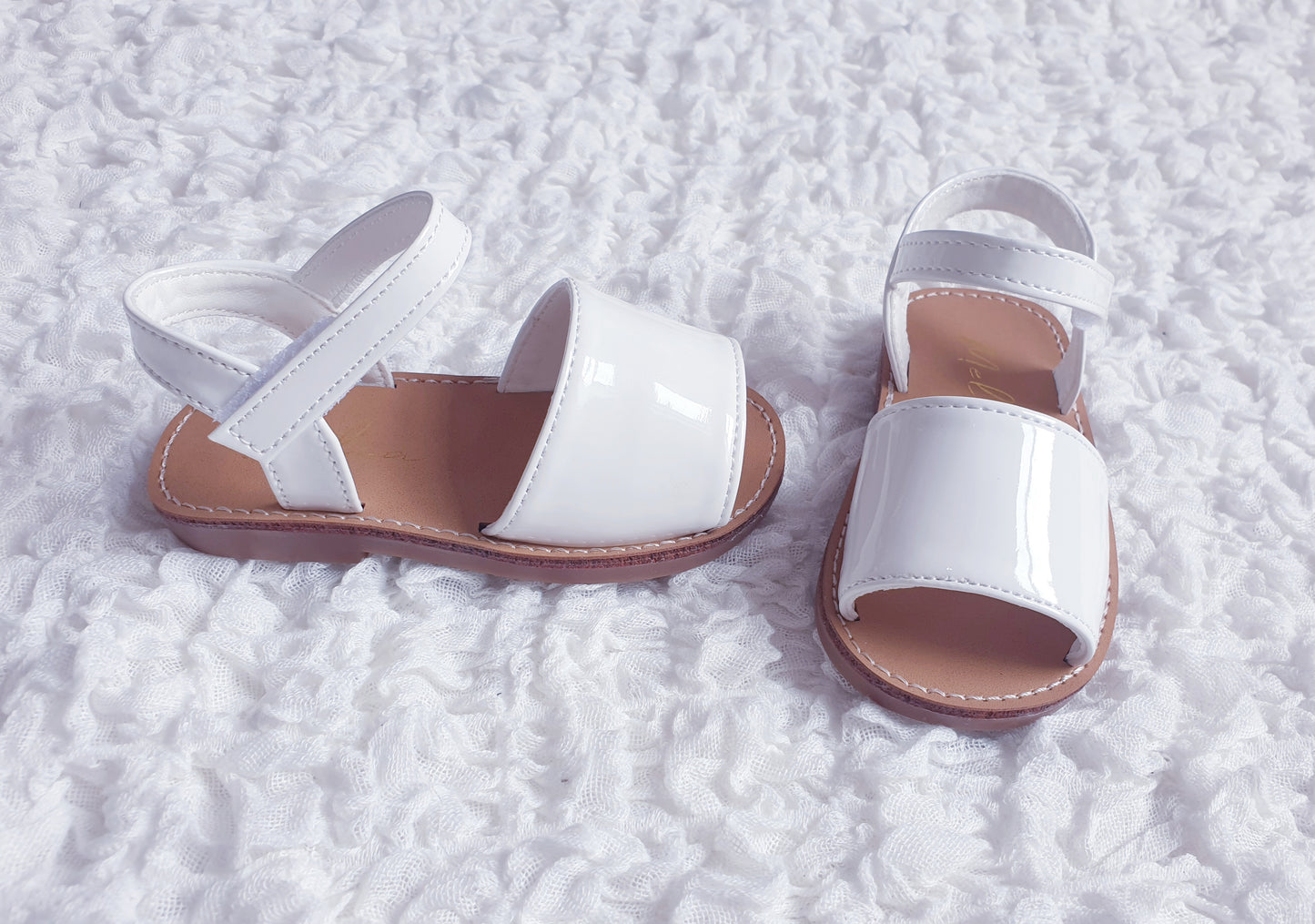 Girls White Bow Sandals