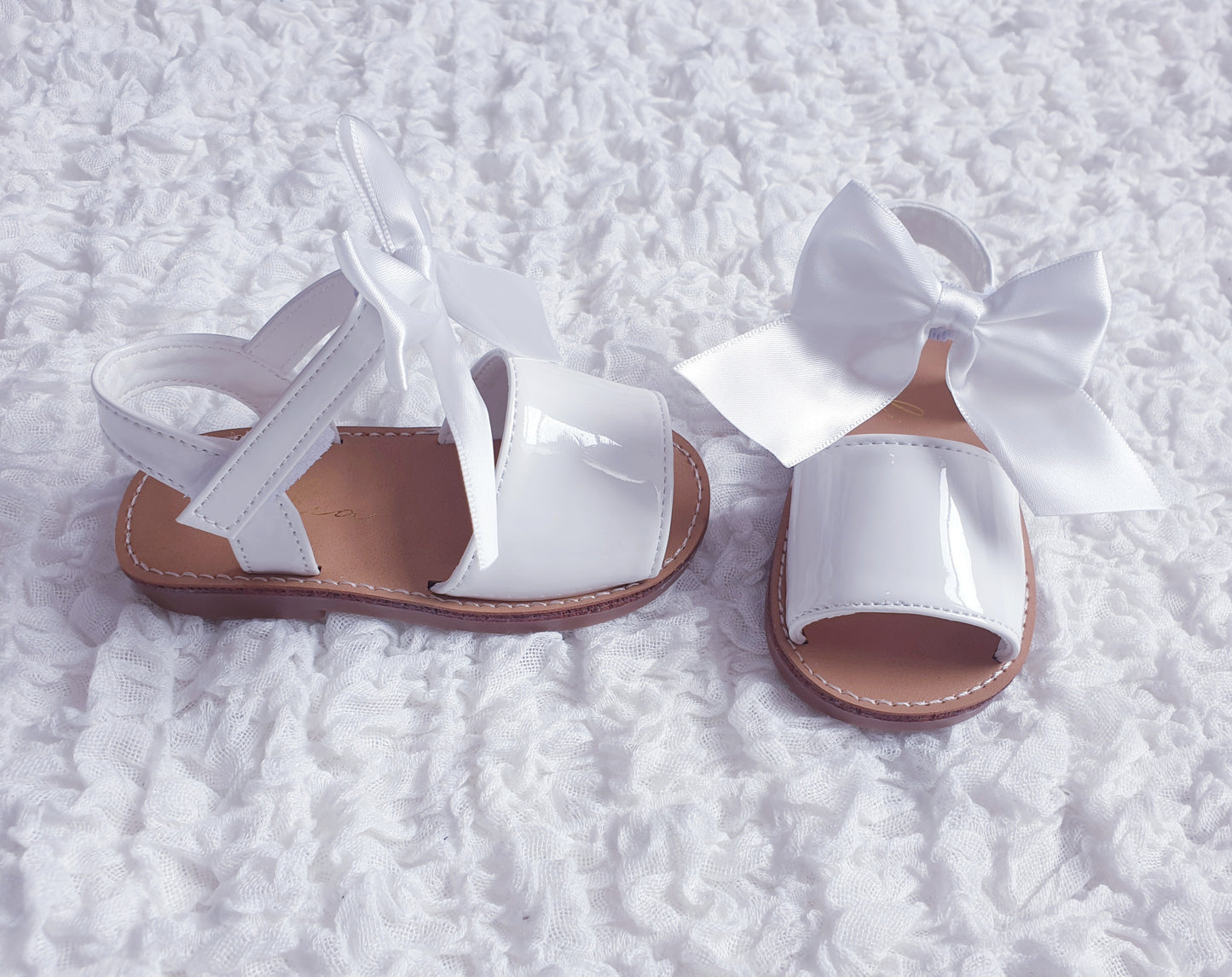 Girls White Bow Sandals