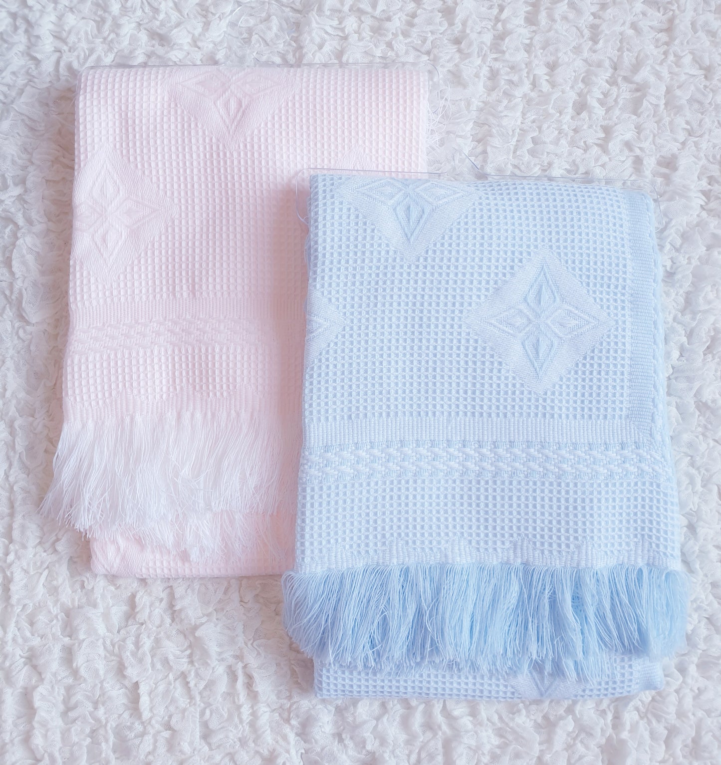 Baby Girls/Boys Spanish Pink/Blue Diamond Shawl Blanket