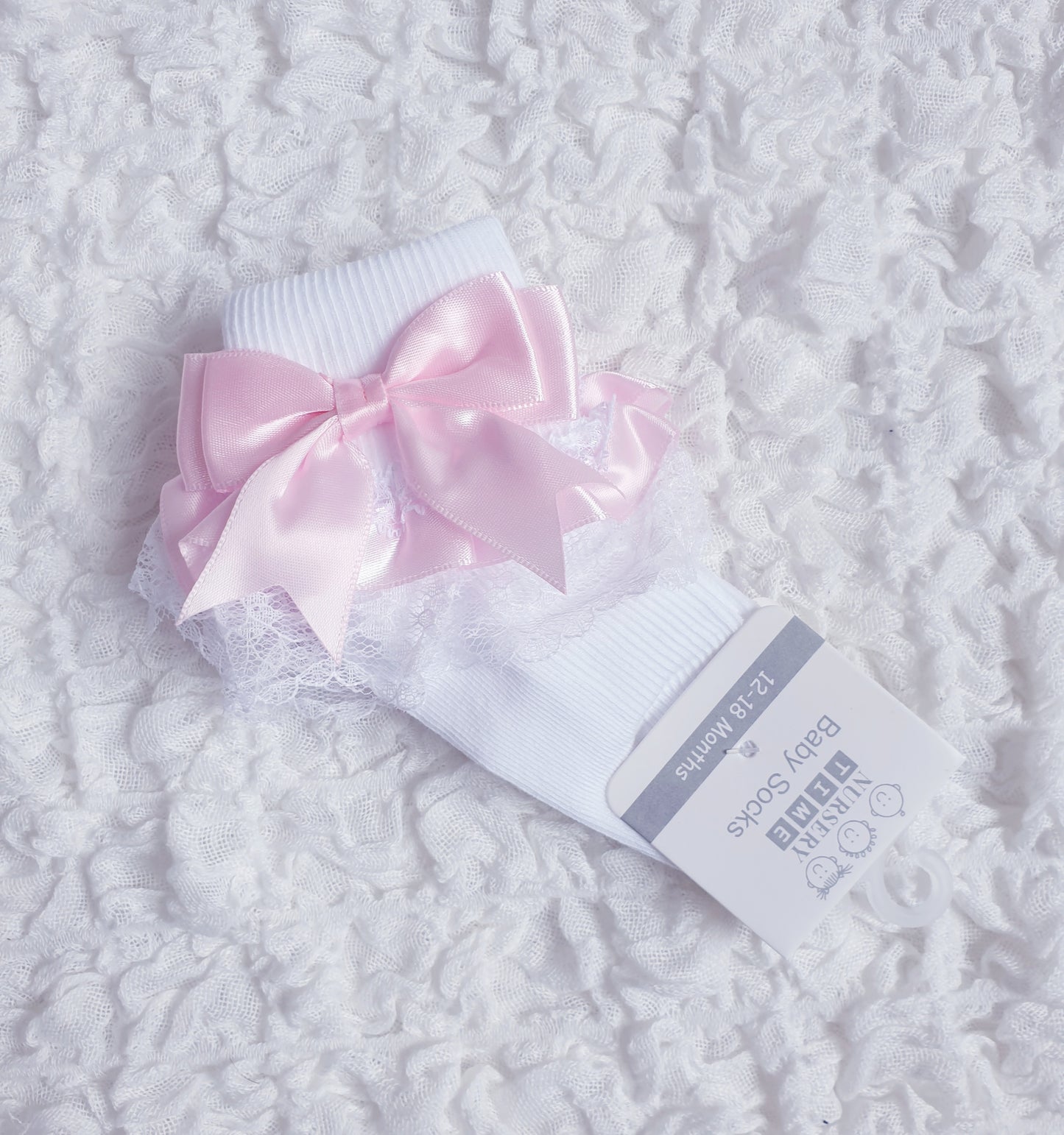 Frilly Ankle Bow Socks