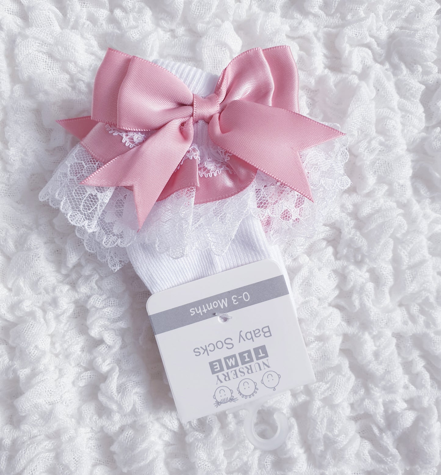 Frilly Ankle Bow Socks