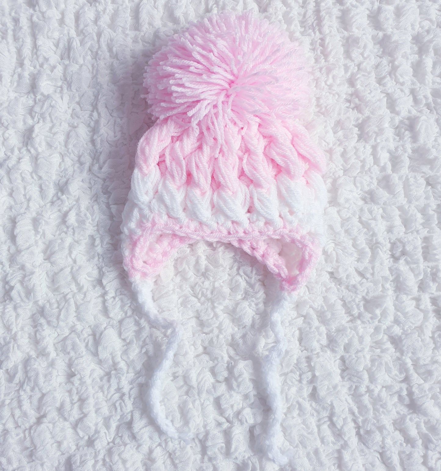 Baby Girls/Boys Hand Knitted Pom Pom Hat 0-6M